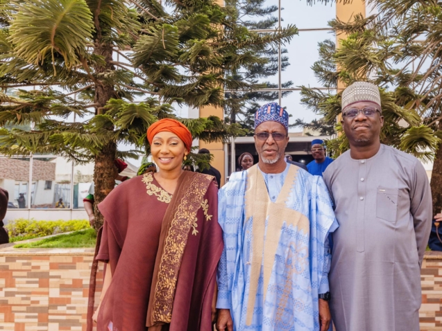 422039112_357371683736431_881333409928984408_n